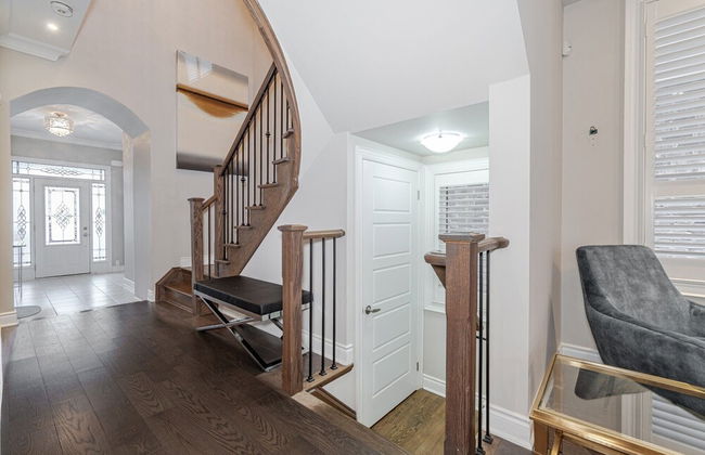 Waterfront Ellite Villa - Photo 35