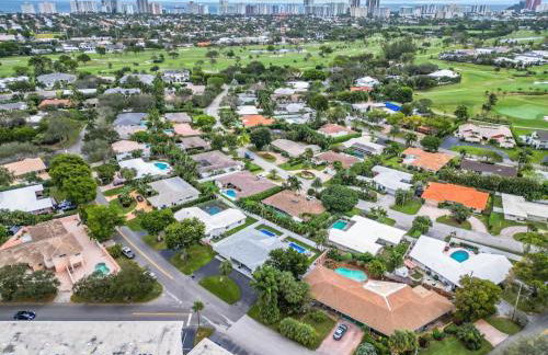 Luxe 6 Bed Heated Pool Villa I 5 min to Beach I BBQ - Foto 63