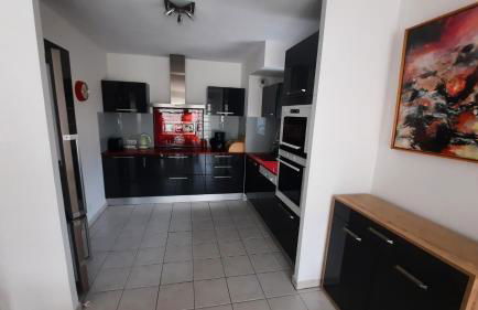 Les Romarins, appartement impeccable et son parking privé - Foto 12