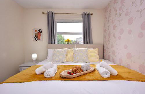 Highwoods Haven Luxury Stay with Garden and Parking - Foto 12