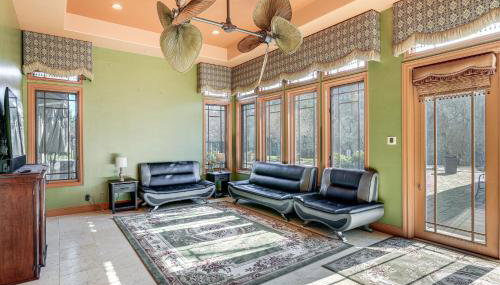 Pool, Peacocks and Views! Lavish Retreat in Gilroy - Foto 5