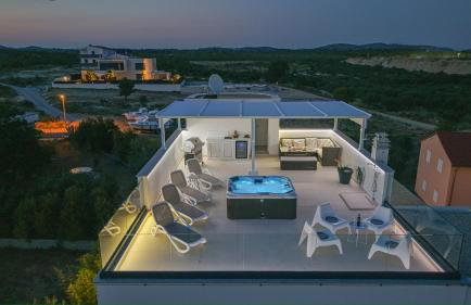 VILA VASILJ dein eigener Pool oder dein eigener Whirlpool mit Aussicht, dein Urlaub, deine Privatsphäre, deine Wahl - Photo 16