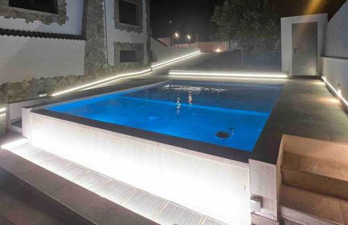 Villa Oasis entre Viñedos cerca de Barcelona con A A y piscina climatizada - Foto 12