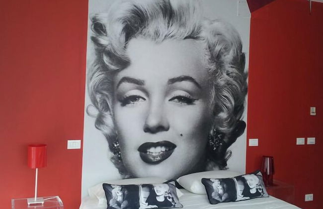 Villa Venice Movie - Photo 8