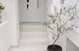 Almond Jacuzzi Suites - Private Jacuzzi - Self Check-In - Free & Easy Street Parking - Foto 33