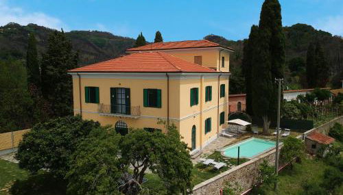 Massarosa Front Lake, The Gargoyles - Foto 2