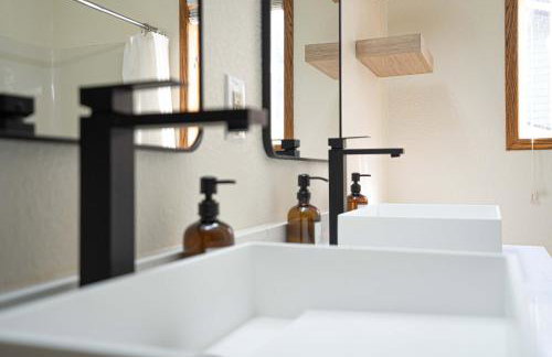 Riverfront w Cedar Hottub, Sauna, Movie Theatre - Photo 50