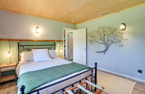 Secluded Getaway on ~10 Acres in The Piney Woods! - Foto 16