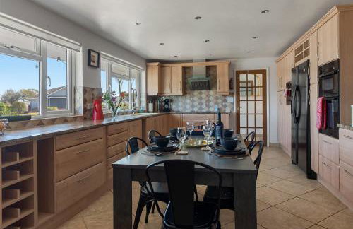 Springfield Deer View -No Commercial Sign written Vehicles,Private Hot Tub , 2 Dogs Max,Fishing Nearby & Communal Swimming Pool ,Pool open April to September - Foto 6