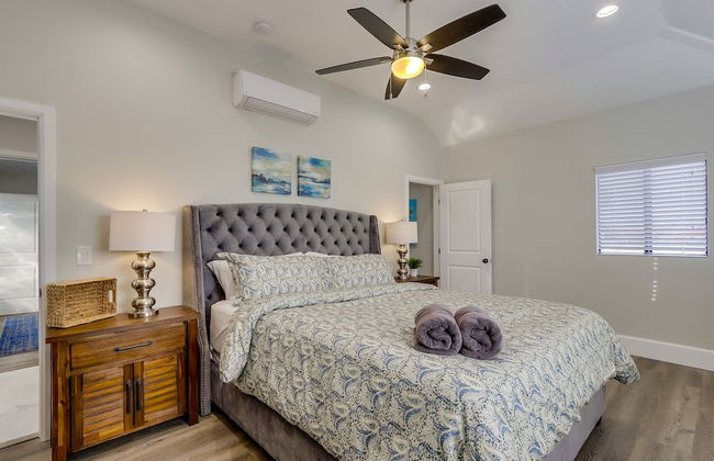 5 Bedroom plus loft room, 3 Bath home - Photo 11