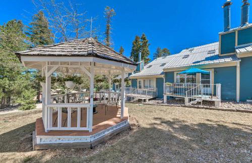 Eclectic Home with Deck 4 Miles to Ski Cloudcroft! - Foto 23
