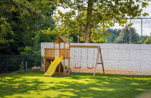 Villa Castanea by Villsy - Photo 7