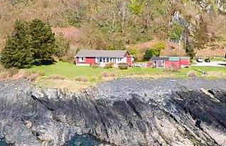 Atlantic Bay Cottage - Photo 2