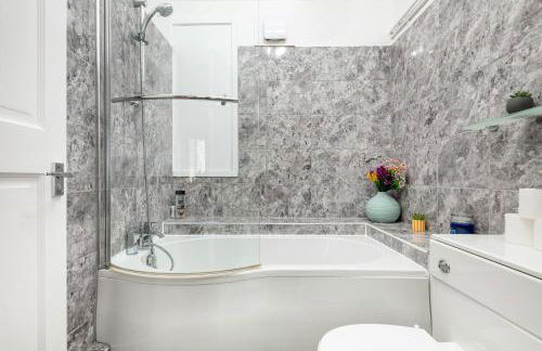 Perfect Location 2bed 2bath APT Central London - Foto 13