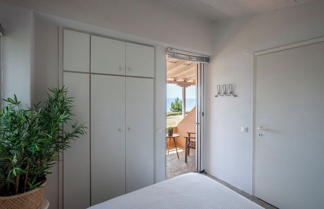 Alterra Vita Captain's Cabin - Photo 5