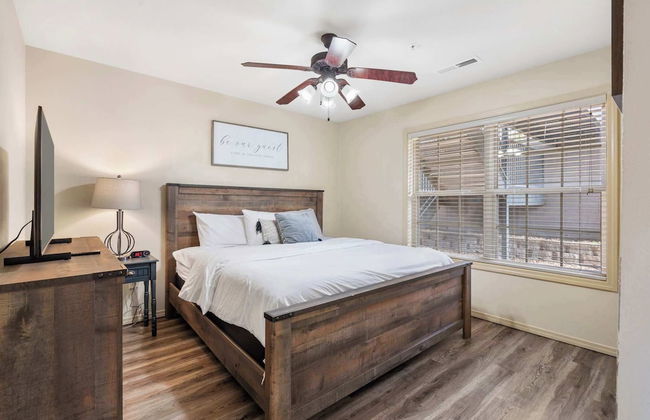 Retreat at Par Lane - Family Friendly Condo - Photo 5