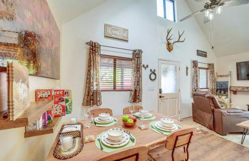 Hike, Hunt and Fish! Outdoor Pine Haven with Yard - Foto 6