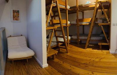 Afan Forest Bunk House-Converted Chapel Sleeps 35 - Foto 42