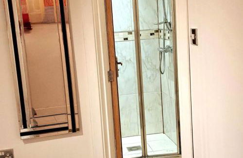 Hideaway Apartment nr. Zipworld - Photo 11