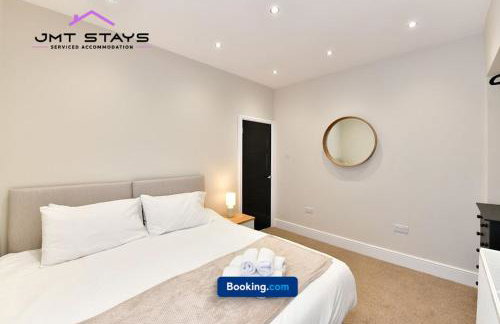 premium Offer for Extended Stays by JMT Stays l Swansea Short Lets and Serviced l With Private Parking - Foto 26