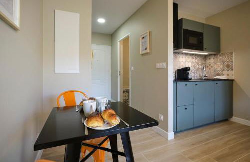 Au Céladon Parking gratuit, WIFI, Terrasse, Piscine - Foto 10