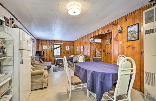 Remote Michigan Retreat on 10 Acres with Grill! - Foto 10