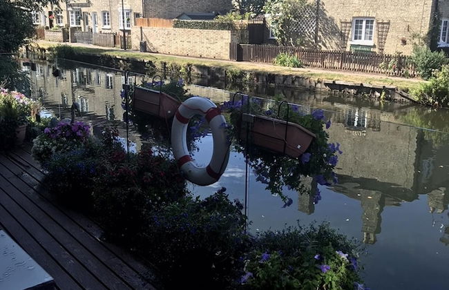 Hertford - Sleeps 2 - 92 Walking Score - Garden - Foto 18