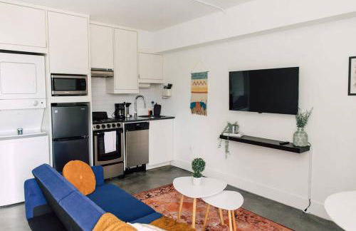 *NEW* - The Coretta: Downtown | Walkable | Rooftop - Foto 12