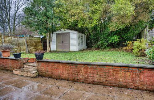 Modern 3BR Manchester Home Sleeps 7 Parking - Foto 15