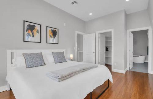 Jennifer's Penthouse Panoramic City Views w Deck - Foto 15