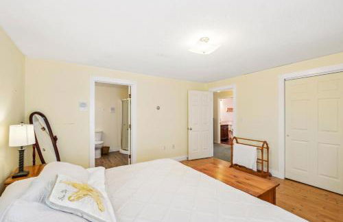 Charming and Scenic Gouldsboro Getaway with Patio! - Foto 17