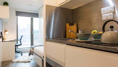 Student Only, Bronze Studio Upper Level White City - Foto 4