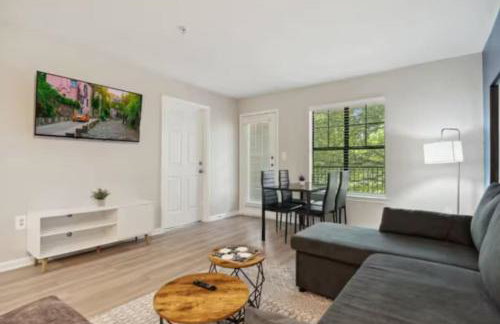 Prime Location, 2 mins to Airport, 5 mins to Dwntn - Foto 23