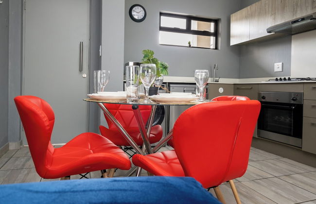 Explore This Stylish and Classy Apartment - Foto 23