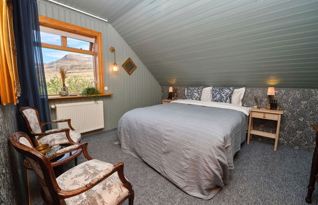 Kidafell Farmhouse - Photo 11