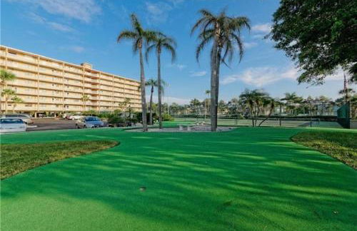 Bayshore Yatch Tennis Condo 2br 3 beds, Walking Distance to Beautiful Quite Beach - Foto 32