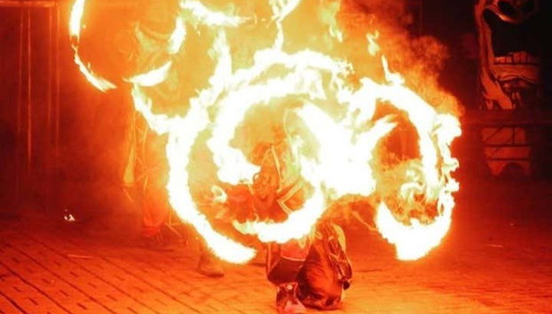 Excursion à Crocodile Park + Tribu K'mindanawan - Photo 5, Danse avec du feu de la tribu K’Mindanawan