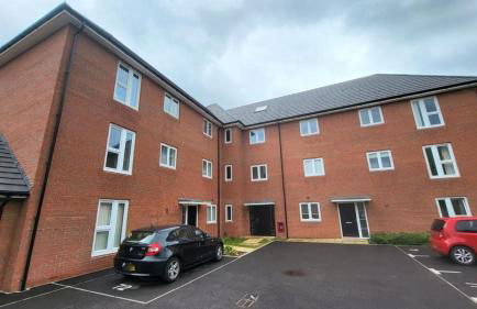 Modern 2-bedroom apartment, free parking for 2, walking distance to town centre - Foto 22