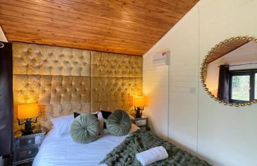 Otter 3 Lodge -Jungle Inspired -Dog Friendly -Private Hot Tub -Warminster-Bath-Salisbury - Foto 20