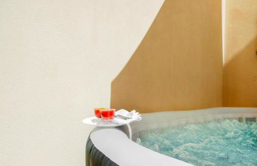 Colonna Secret, Private Jacuzzi in Historic Center - Foto 2
