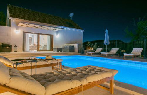 Unique Villa Pietra with heated private pool - Foto 51
