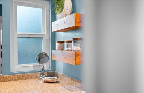 Modern Oceanside Stay with Yard & Laidback Vibes - Foto 20