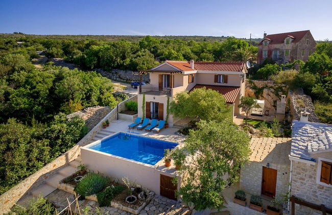 Villa Helena - Foto 1