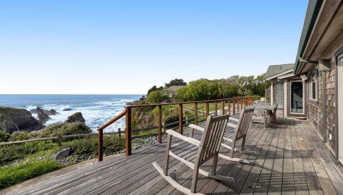 Luxe Remodeled Oceanfront Home on the Bluff - Foto 1