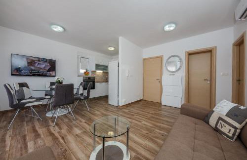 Villa Julija - Photo 34