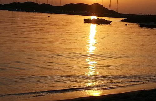 Fronte mare attico indipendente ed esclusivo con terrazza panoramica - Foto 13