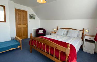 Three Gables, West Wight village house, Sleeps 10 - Photo 11