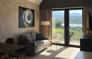 Lake Chill Sosnówka panorama na góry i zalew - Foto 1