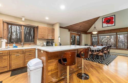 4 Bdrm Dog-Friendly Territory Getaway - Foto 3