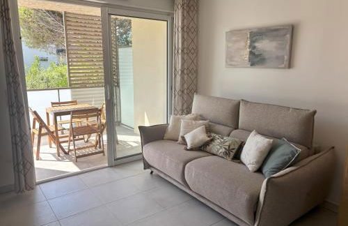 Very comfortable air-conditioned 2 rooms with direct beach access and a free parking - Foto 4